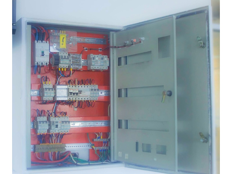 Caja Red Eléctrica Convencional Blanco Varios Switches Valdivia MB Tecnología y Construcción Ltda.