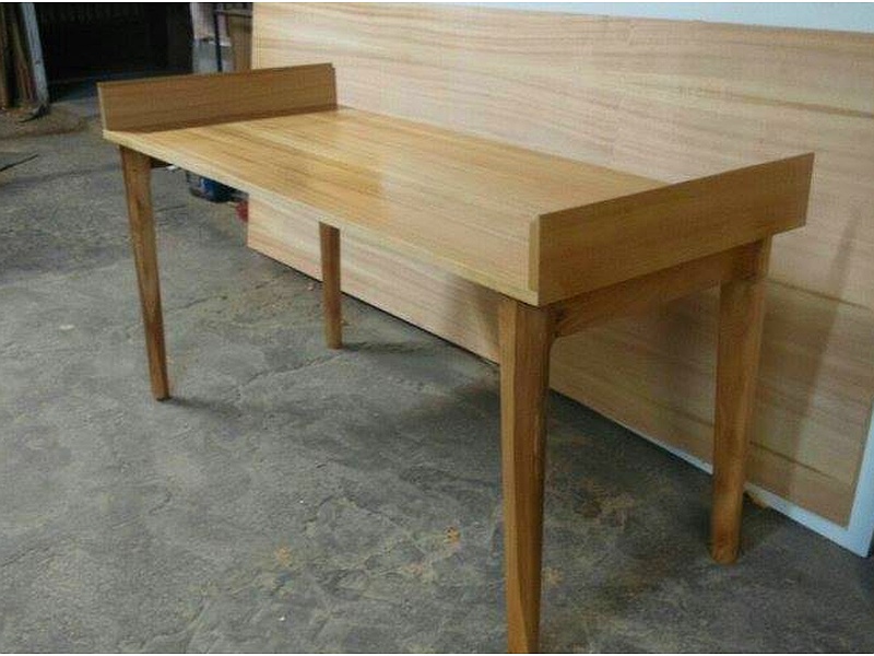 consola de madera Santiago Muebles Lillo
