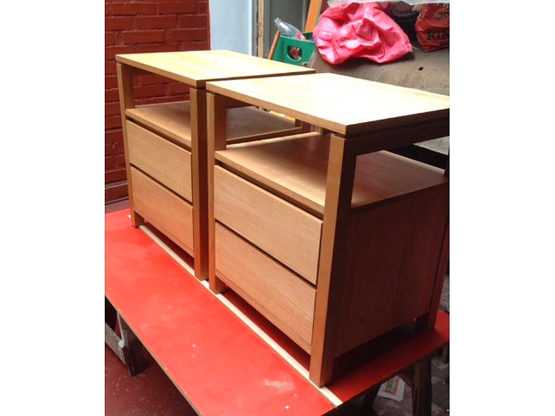 veladores de madera Santiago Muebles Lillo