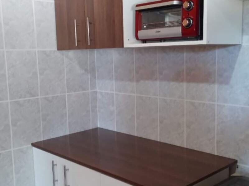 Mueble cocina café blanco Chile