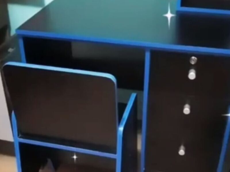 Escritorio negro infantil Chile