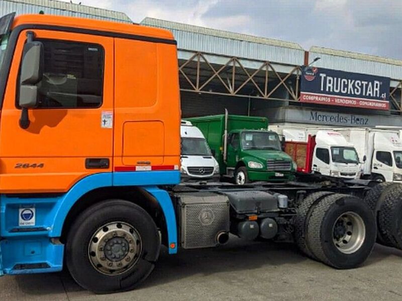 TRACTO CAMIÓN MERCEDES-BENZ ACTROS 2644 LS