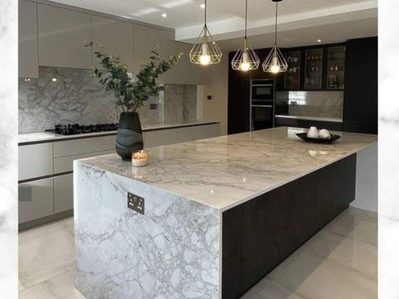 Cocina con isla cuarzo