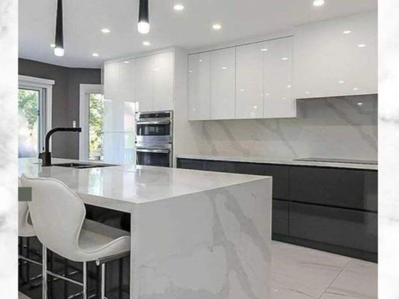cocina en cuarzo blanco
