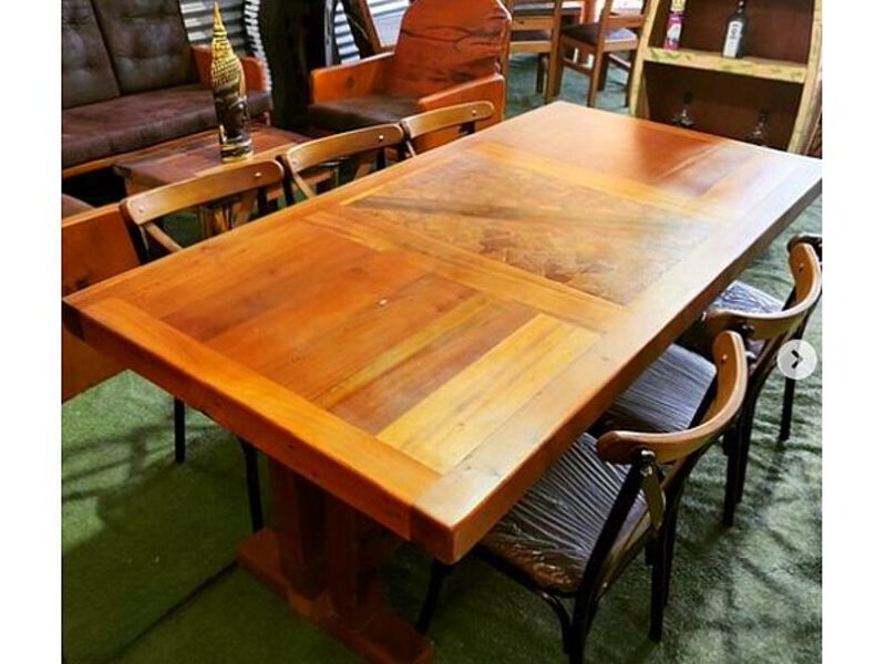 Comedor Roble Chile