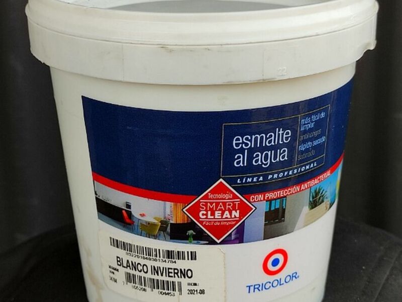ESMALTE AL AGUA CHILE