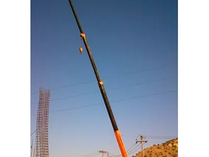 Camión pluma capacidad 7 toneladas Calama 