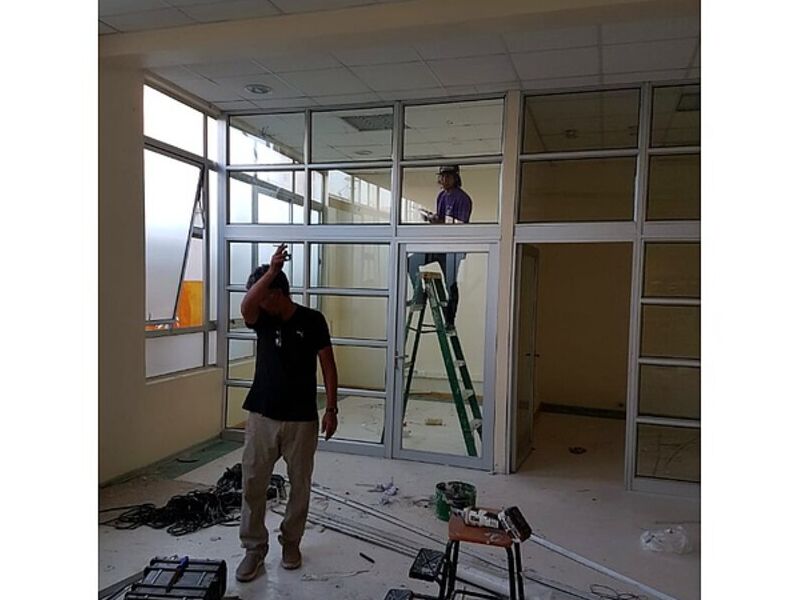 Instalación Puertas Aluminio Chile