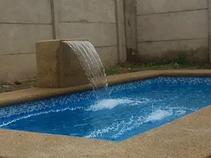 PISCINA RECTANGULAR LEO Chile