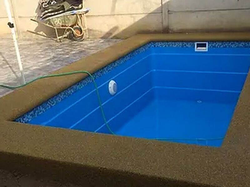 PISCINA RECTANGULAR KRATOS Chile