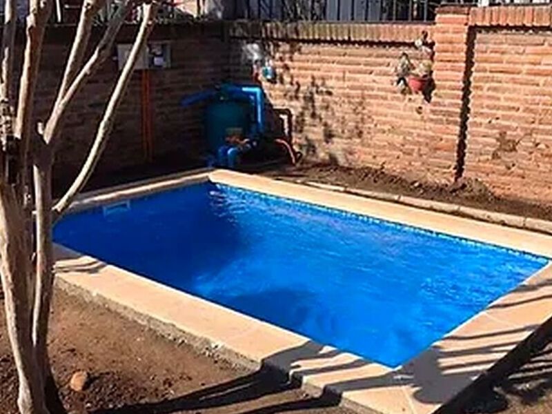 PISCINA RECTANGULAR HADES Chile