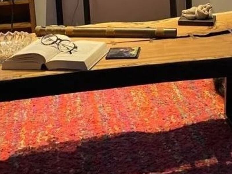 Mesa centro sala lectura Chile