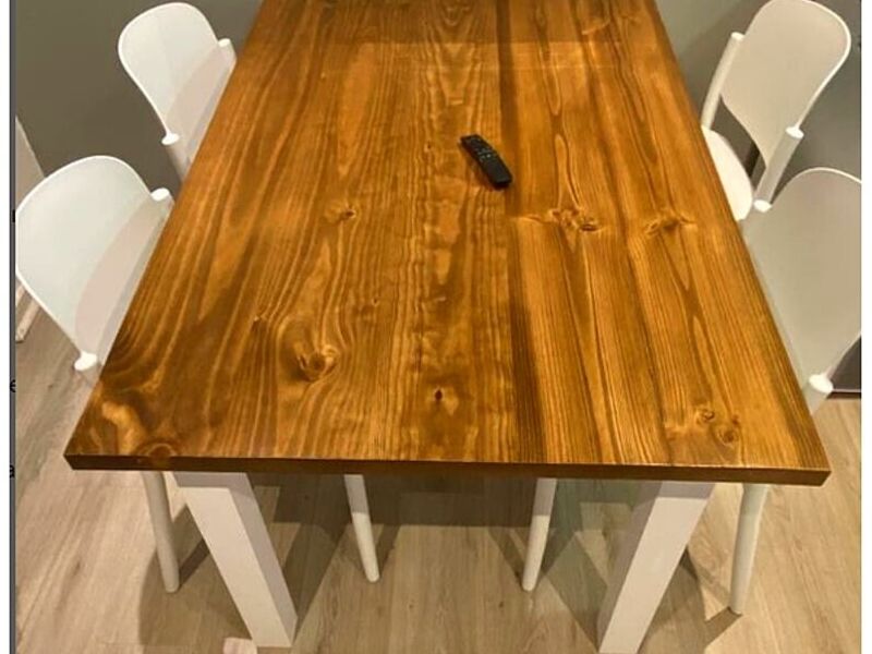Comedor 4 sillas Chile