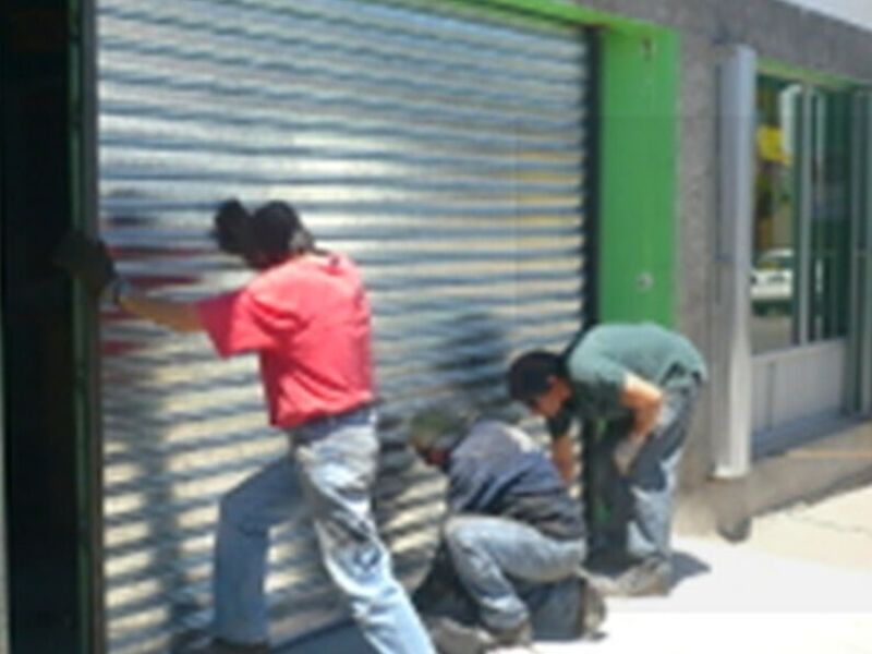 Instalación Cortinas Metálicas Concepción