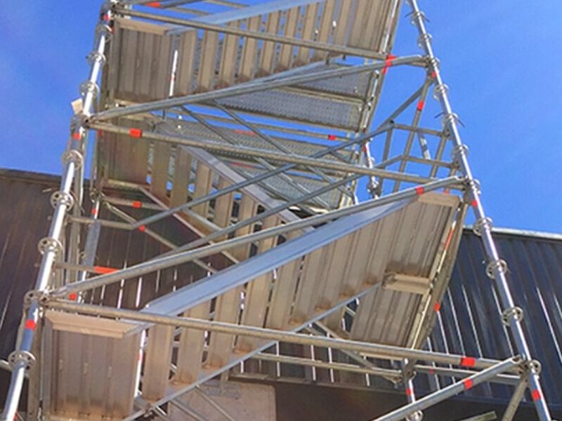 ESCALERA DE ACCESO CHILE 