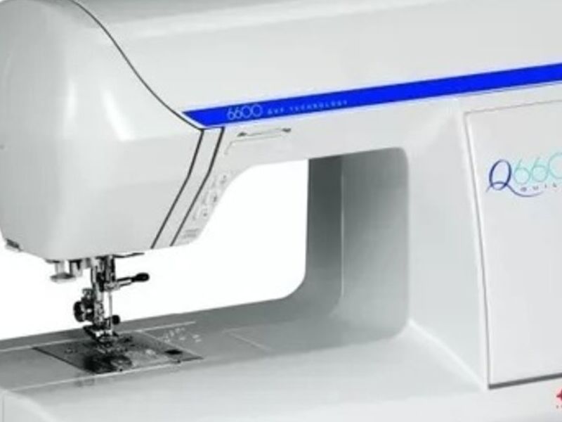 Elna eXplore 240 Máquina de coser