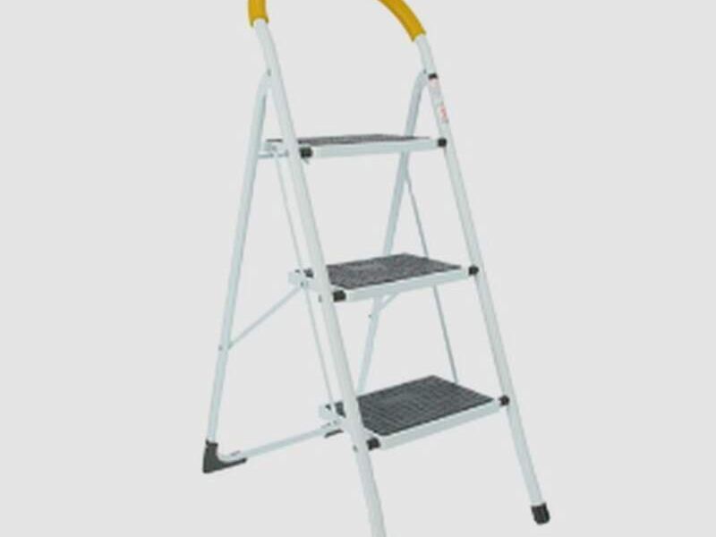 ESCALERA PLEGABLE chile