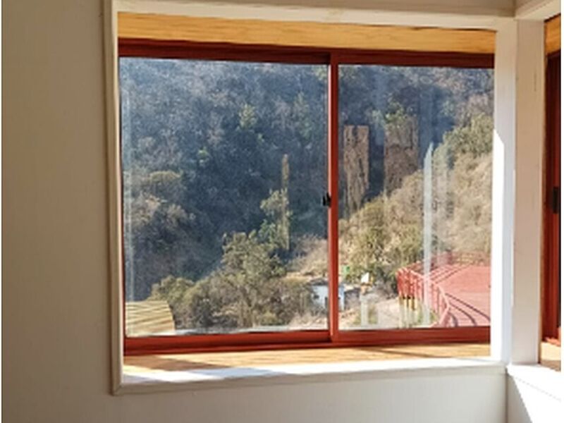 Ventana fija aluminio Chile.