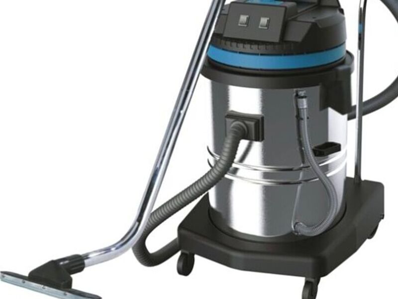 Aspiradora Polvo/Agua 60L – 2 Motores