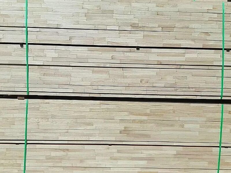 Madera pino Chile