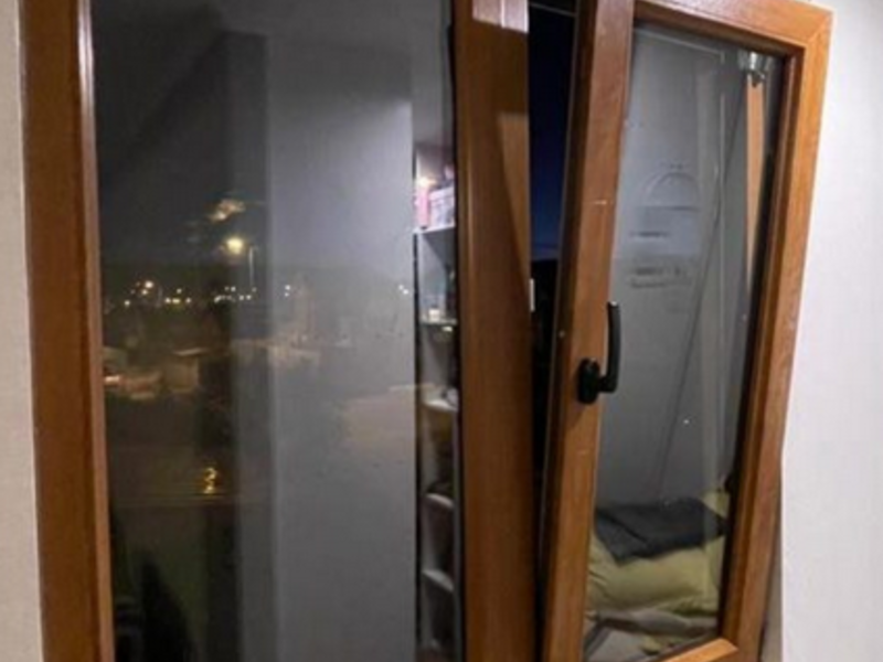 Ventana Oscilobatiente