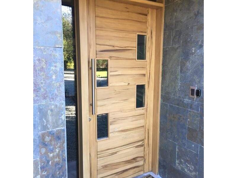 Puerta Rosita 4 vidrios La Cisterna