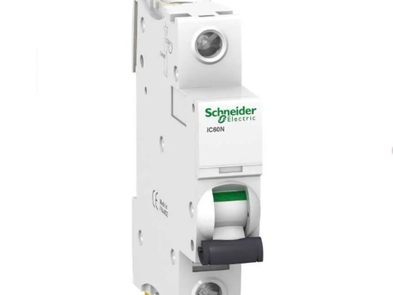 INTERRUPTOR AUTOMATICO Schneider Chile