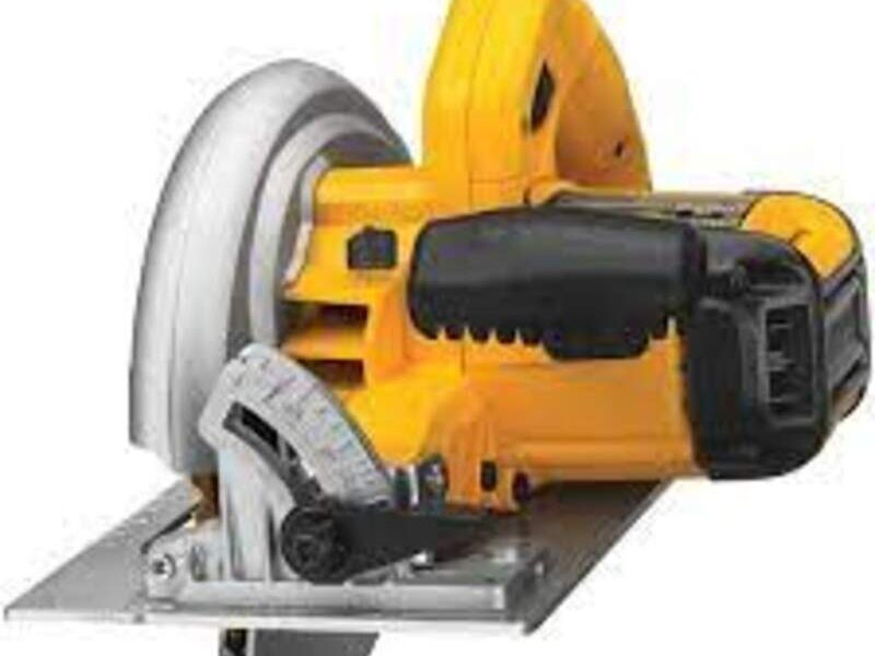 sierra circular AR 1600w en chile