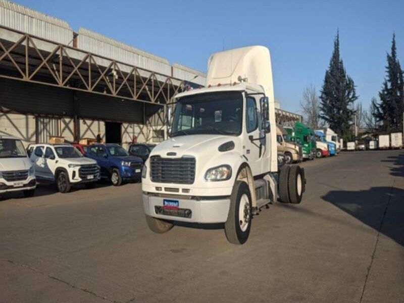 FREIGHTLINER M2 106 2020