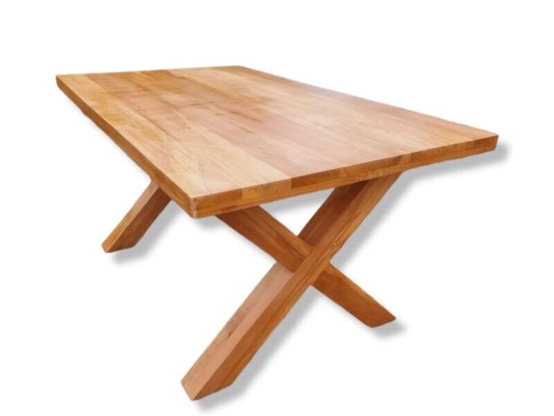 Mesa con base en X Malloa