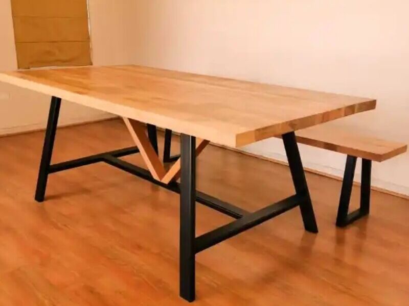 Mesa con viga en V