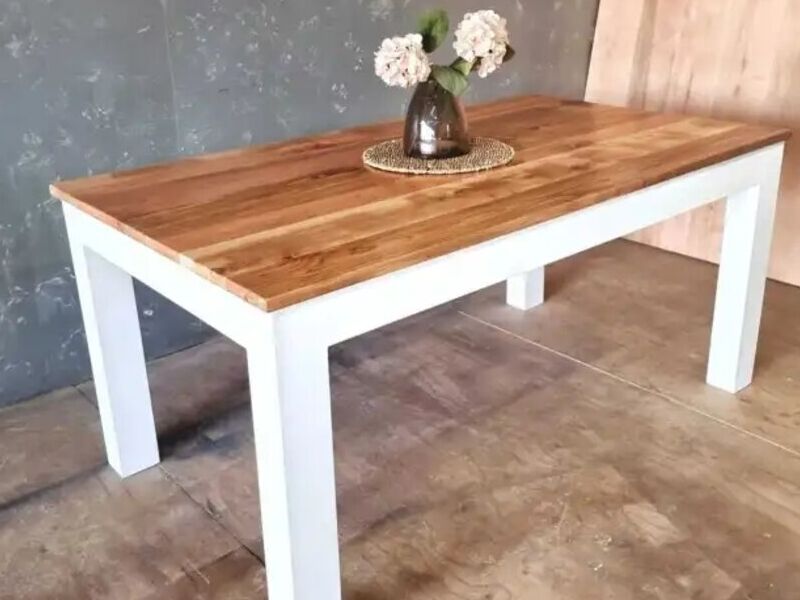 Mesa madera maciza con base Malloa