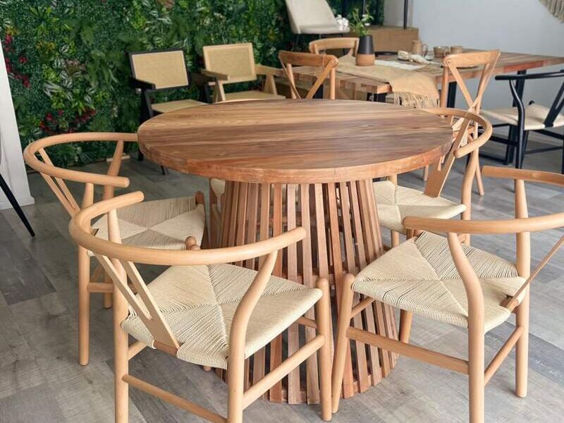 Mesa comedor Carlota Santiago