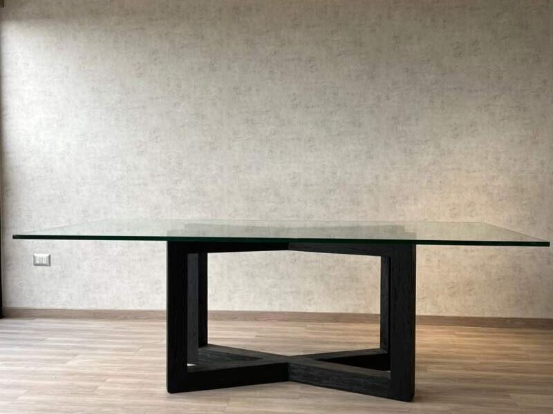 Mesa de comedor Cruz Negro Vitacura