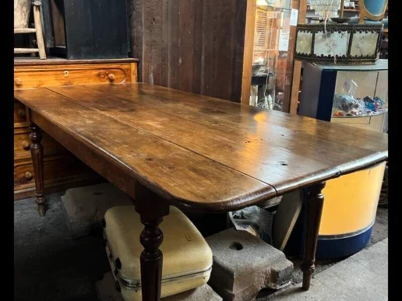 Mesa chilena a la larga Santiago