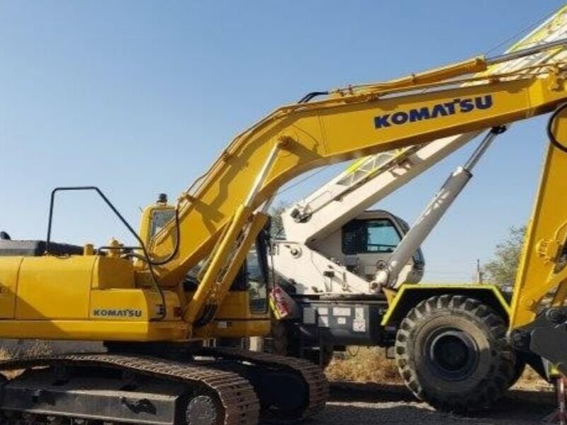 Excavadora Komatsu PC200-8 Chile