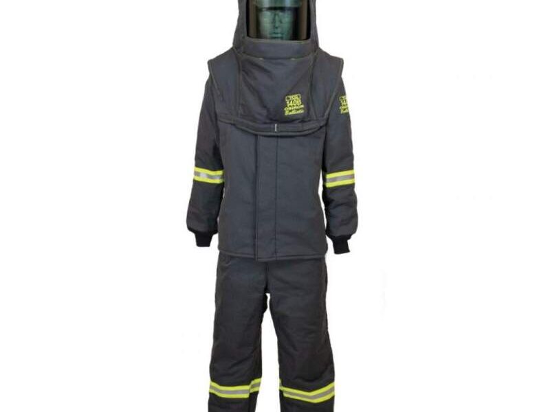 TRAJE TCG en Santiago