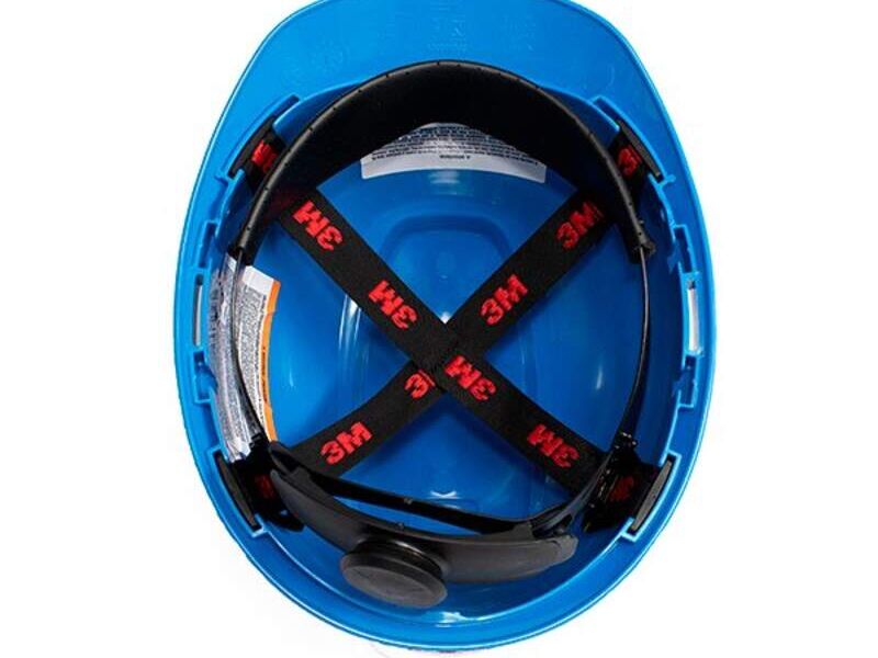 Casco con cuatro puntos de apoyo en Santiago