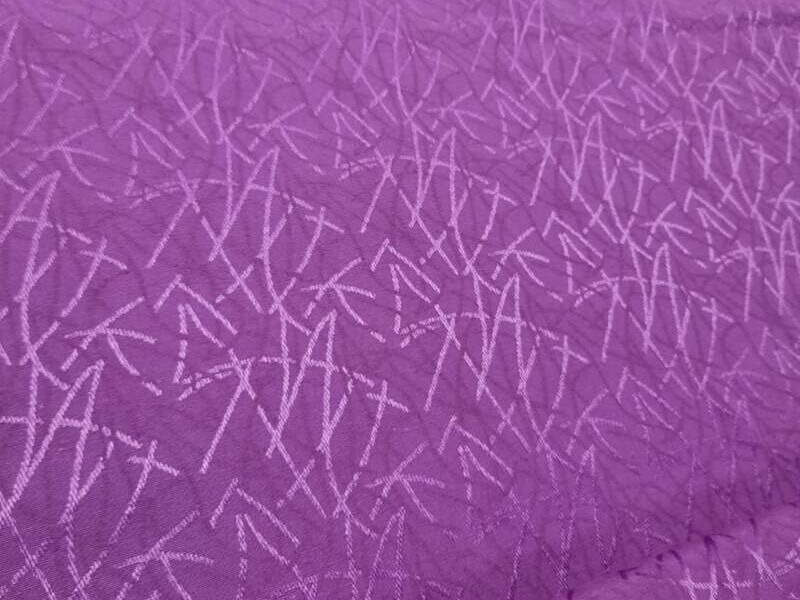 Brokato Con Lineas Cruzadas Morado Curicó