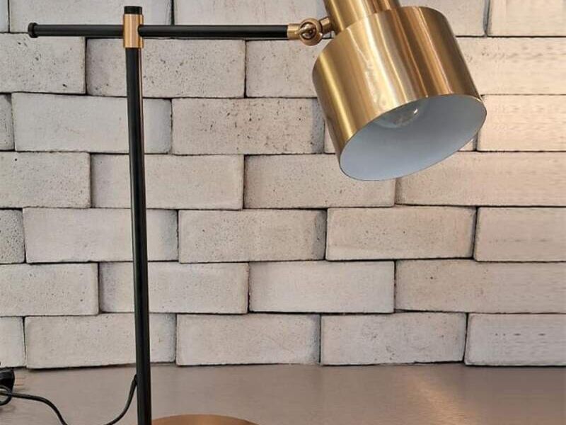Lámpara sobre mesa metal bronce Chile