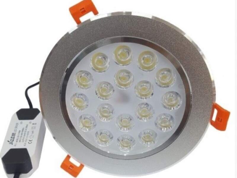 FOCO LED EMBUTIDO 18W  Antofagasta 