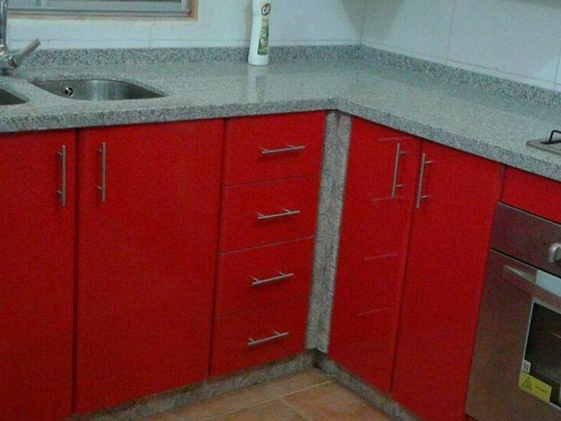 Mueble cocina rojo Chile