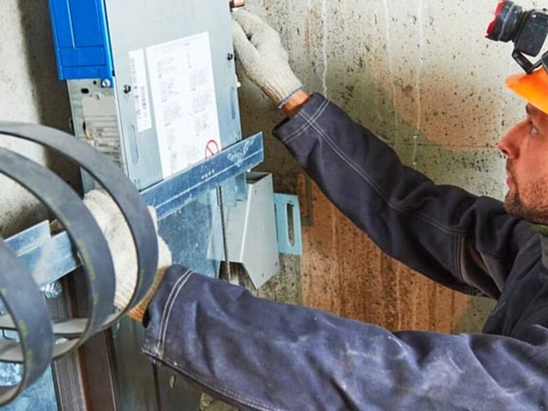 Instalación de ascensor industrial Arica Luza