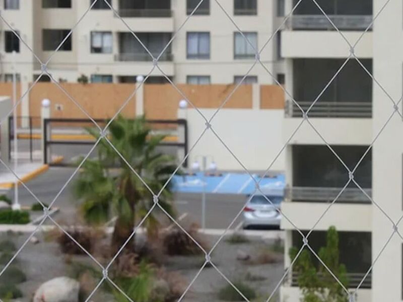 Instalación de mallas para ventana Chile