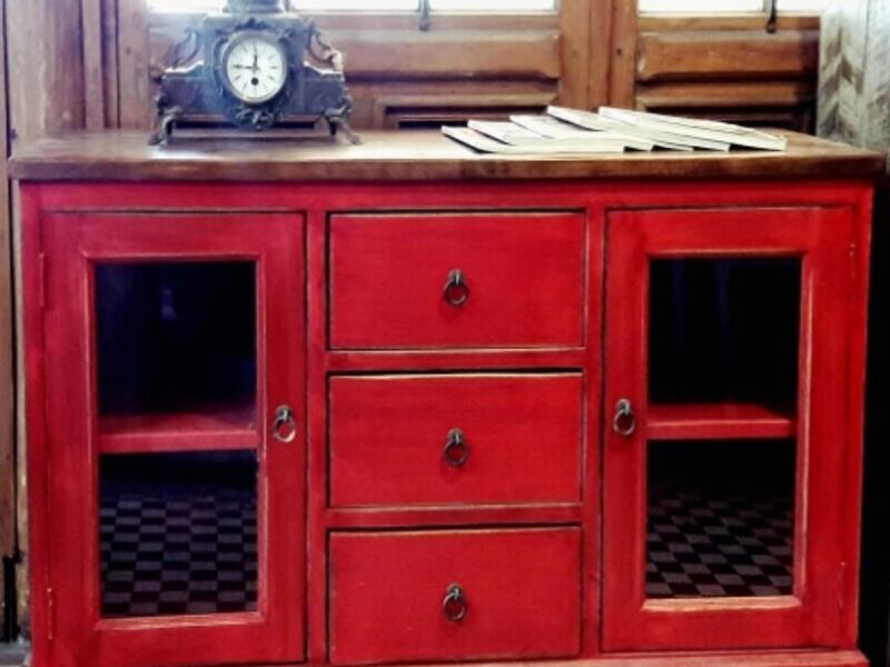 Mueble rojo Chile 