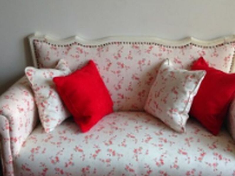 SOFA BLANCO/ROJO VIÑA DEL MAR