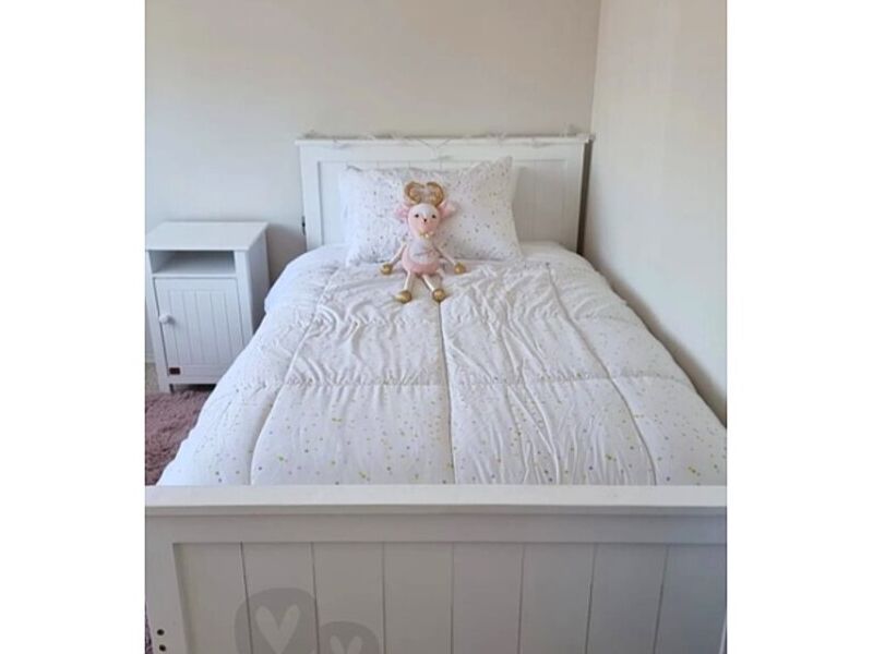 Cama Lupe Santiago