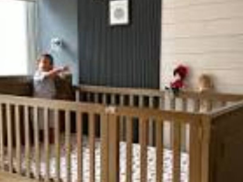 Cuna madera avellana claro Chile