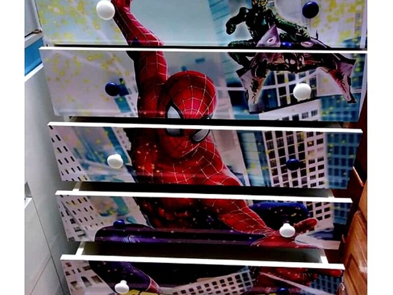 COMODA SPIDERMAN CHILE