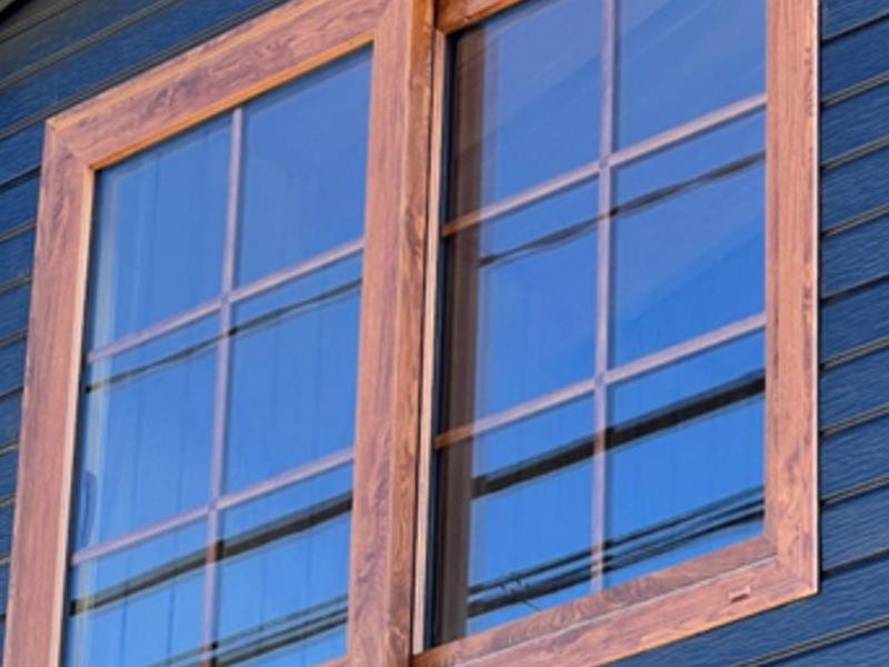 Ventana moderna de madera